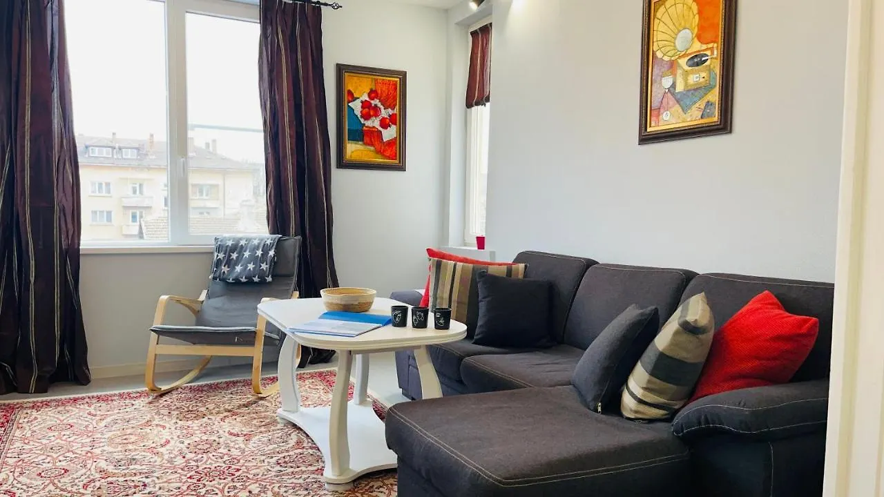 Cozy Spot By The Lions' Bridge Apartment Sofia Bulgaria